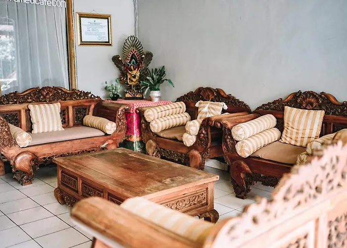 Cafe & Kebun Wayan Hotel
