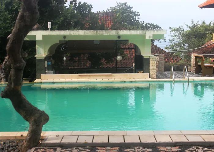 Cafe & Kebun Wayan Hotel