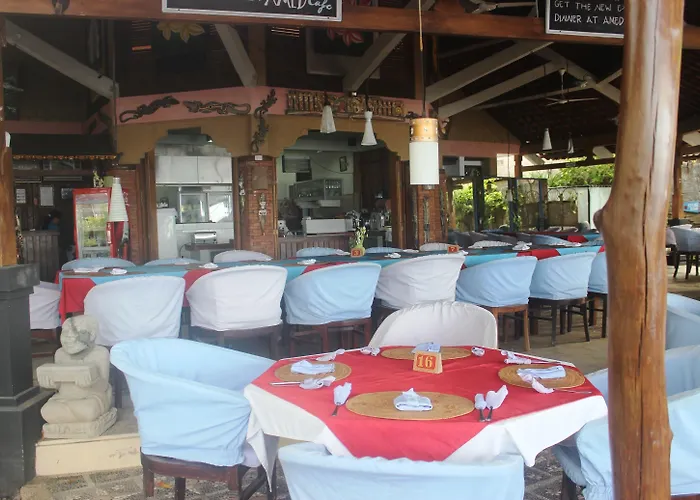 Hotel Cafe & Kebun Wayan