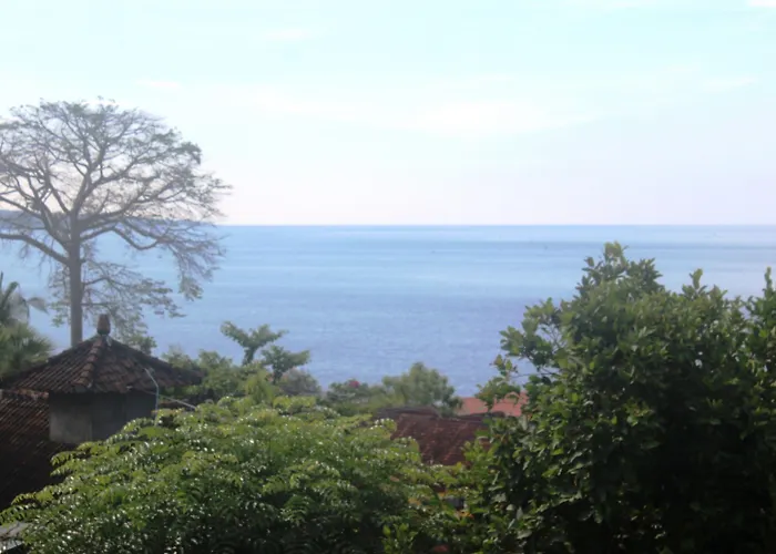 Cafe & Kebun Wayan 3* Amed (Bali)