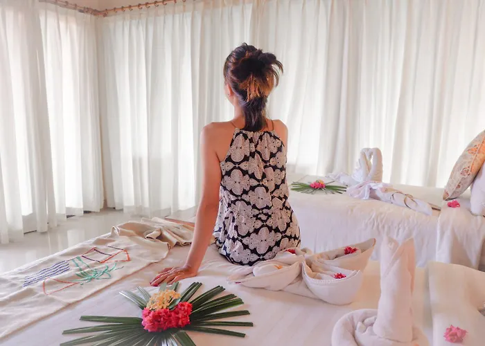 Hotel Cafe & Kebun Wayan 3*